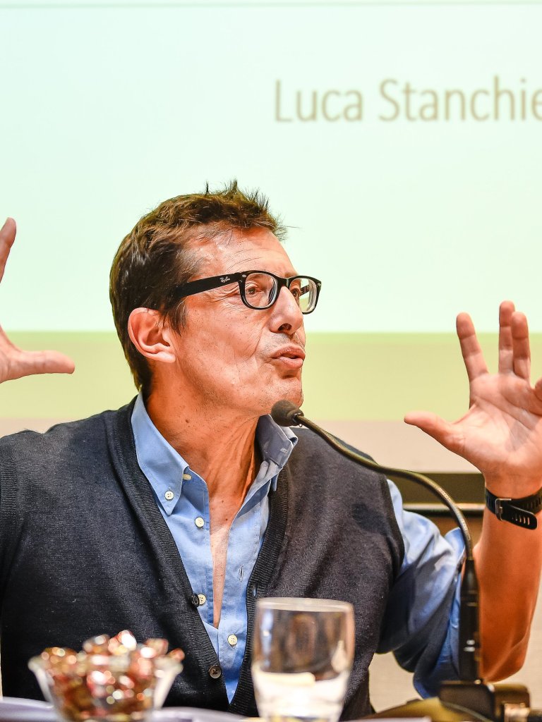 Luca Stanchieri durante un incontro della Scuola